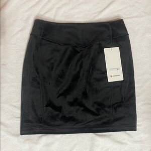 lululemon athletica Scuba HR Mini Skirt in Black Velvet